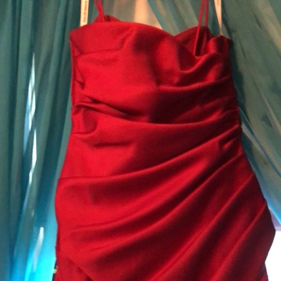 Davids Bridal Style D18293 | Size 8|  Great Condition - Picture 5 of 10